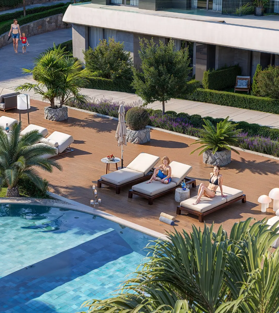 Swimming pool